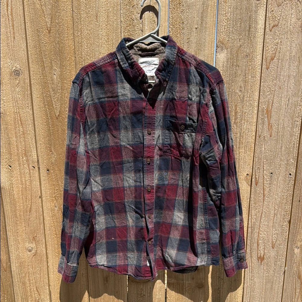 Weatherproof Burgundy Gray Casual Button Down Shirt